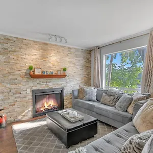 Nash Gold Private - 2bed, 2bath, Sleep 6, 25 Min Walk To Broadway And Attractions, Pool, Gym Apartment