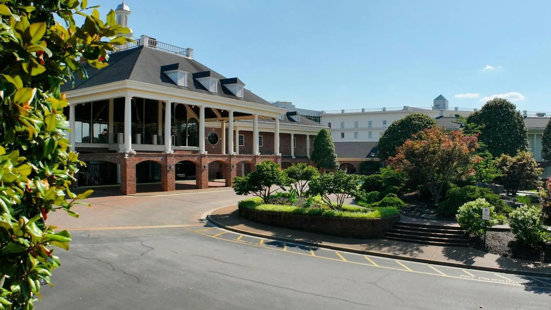 ****  Gaylord Opryland Resort & Convention Center Nashville United States